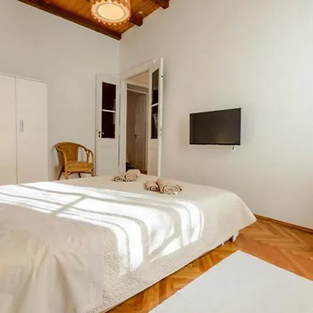 Gradac With Garden Next To And Old Town