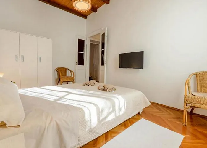 Gradac With Garden Next To And Old Town